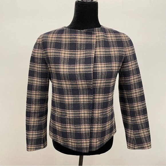 Max Mara Weekend | Plaid Reversible Wool Jacket Navy - Picture 6 of 14